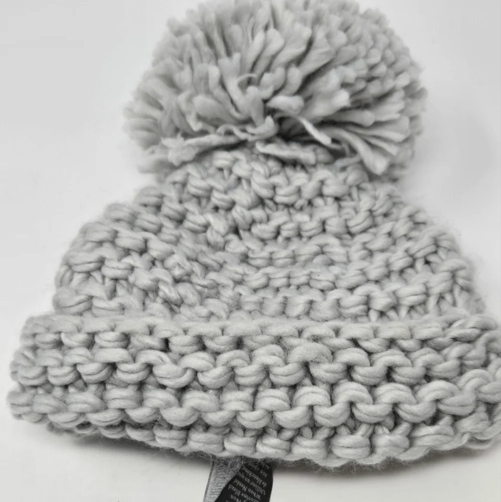 VINCE CAMUTO WINTER BEANIE BUNDLE SET OF 2 BLACK KNIT GREY CHUNKY HAT WOMEN OS